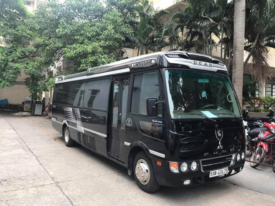Những lý do nên chọn xe limousine 19 chỗ thay vì các loại xe khác khi đi Đà Nẵng